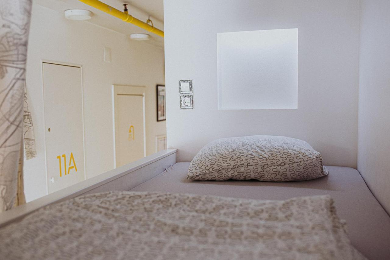 Private Rooms At Hostel63 Загреб Екстериор снимка