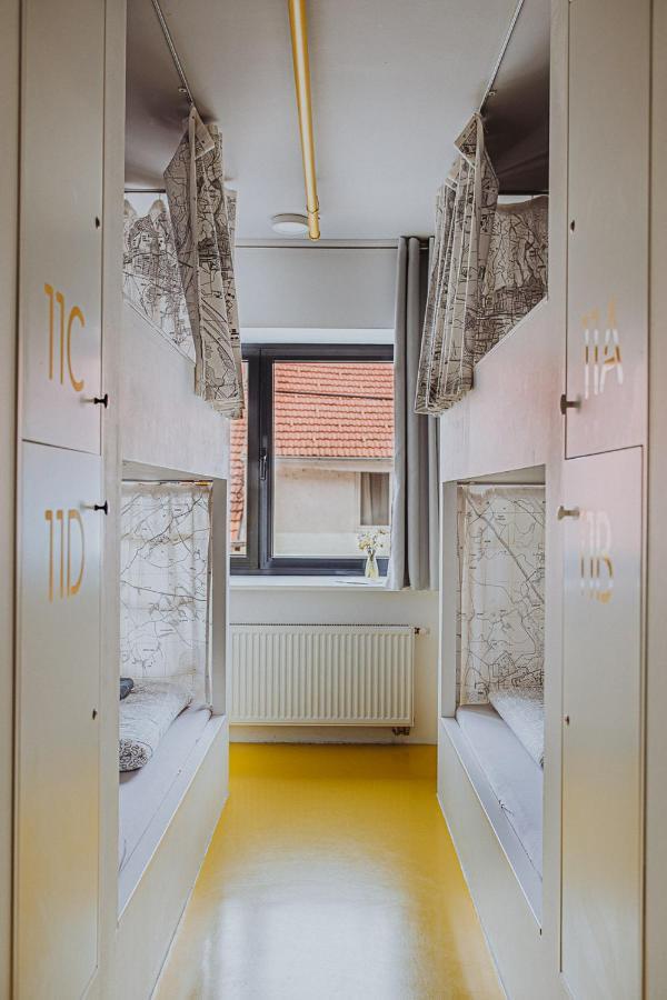 Private Rooms At Hostel63 Загреб Екстериор снимка